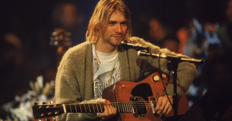 Kurt Cobain’s Olive Green Cardigan & Custom Guitar From MTV’s Unplugged Up For Auction